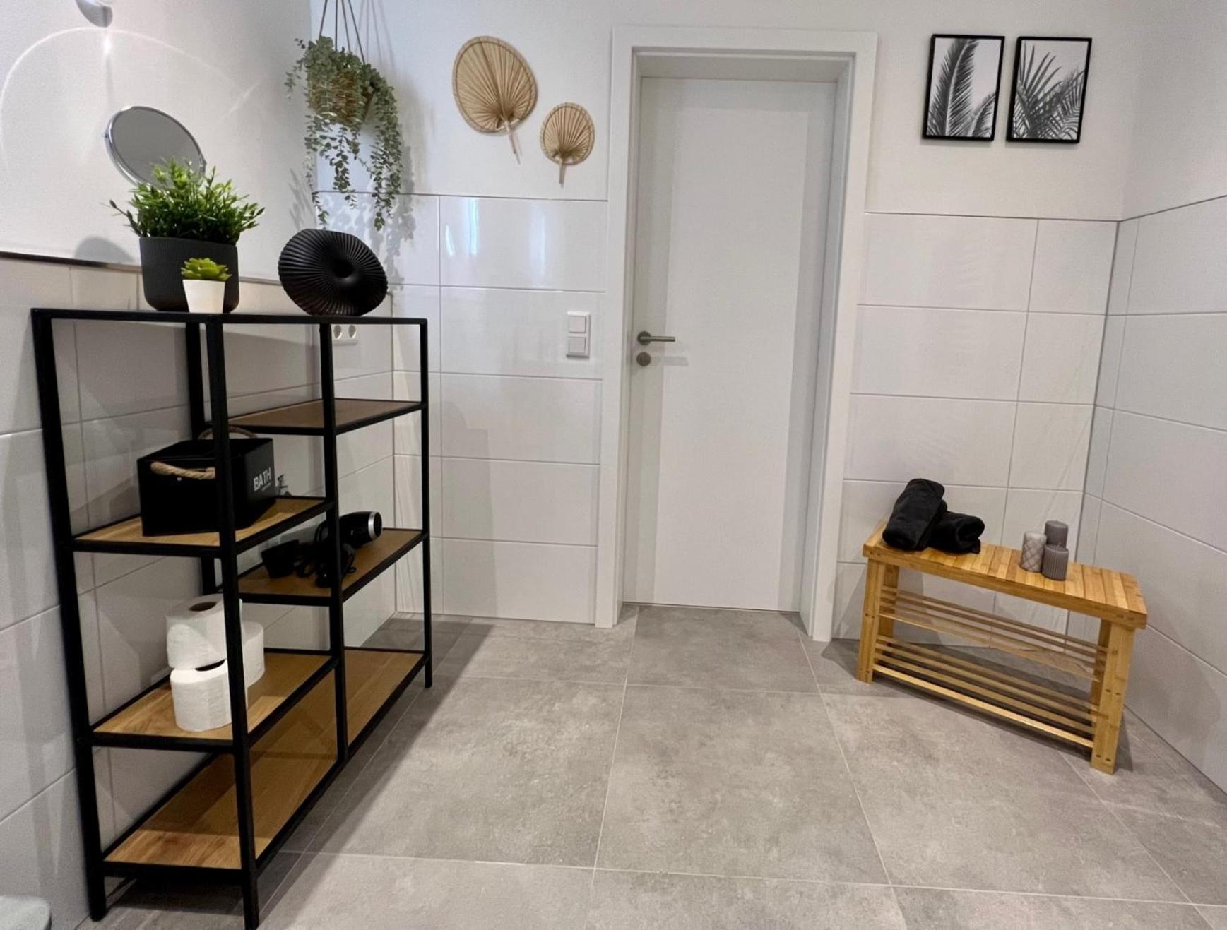 Piso Superior - Exklusives Apartment An Der Promenade Mit Rheinsicht & Loggia Емерих Екстериор снимка