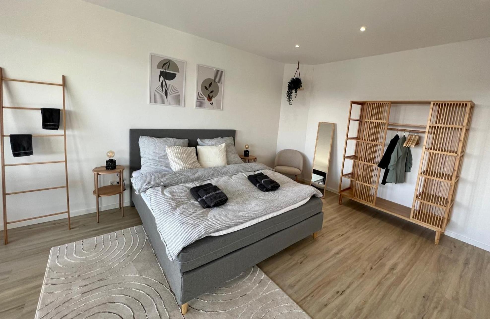 Piso Superior - Exklusives Apartment An Der Promenade Mit Rheinsicht & Loggia Емерих Екстериор снимка